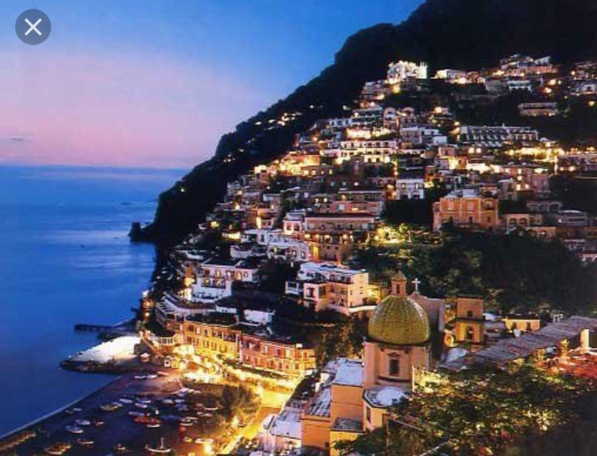 Dimora Dei Mercanti Salerno Exterior photo