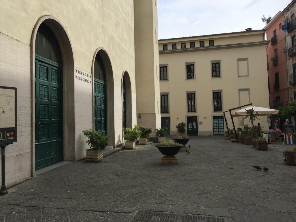 Dimora Dei Mercanti Salerno Exterior photo